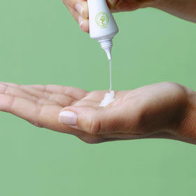 SVR Sebiaclear Active Gel-Cream texture close-up shows lightweight, non-greasy finish.