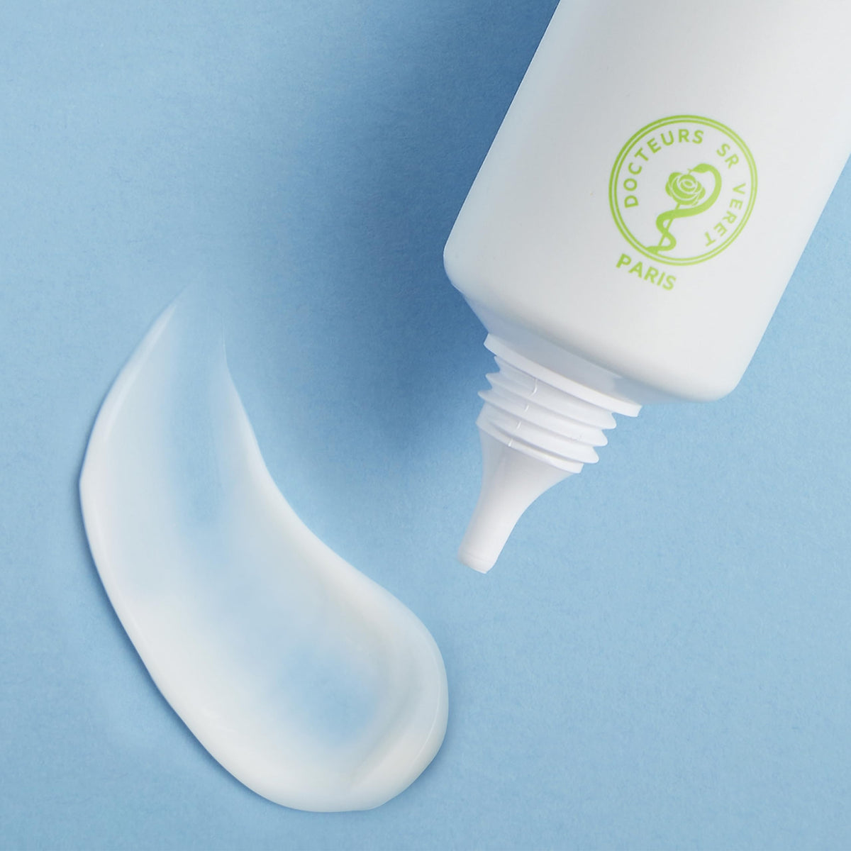 SVR Sebiaclear Mat Pores cream swatch shows silky, quick-absorbing hydration.