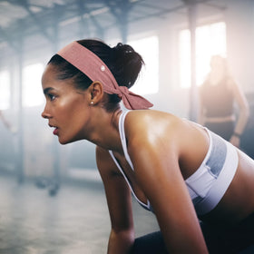 Stays put through running and yoga sessions
