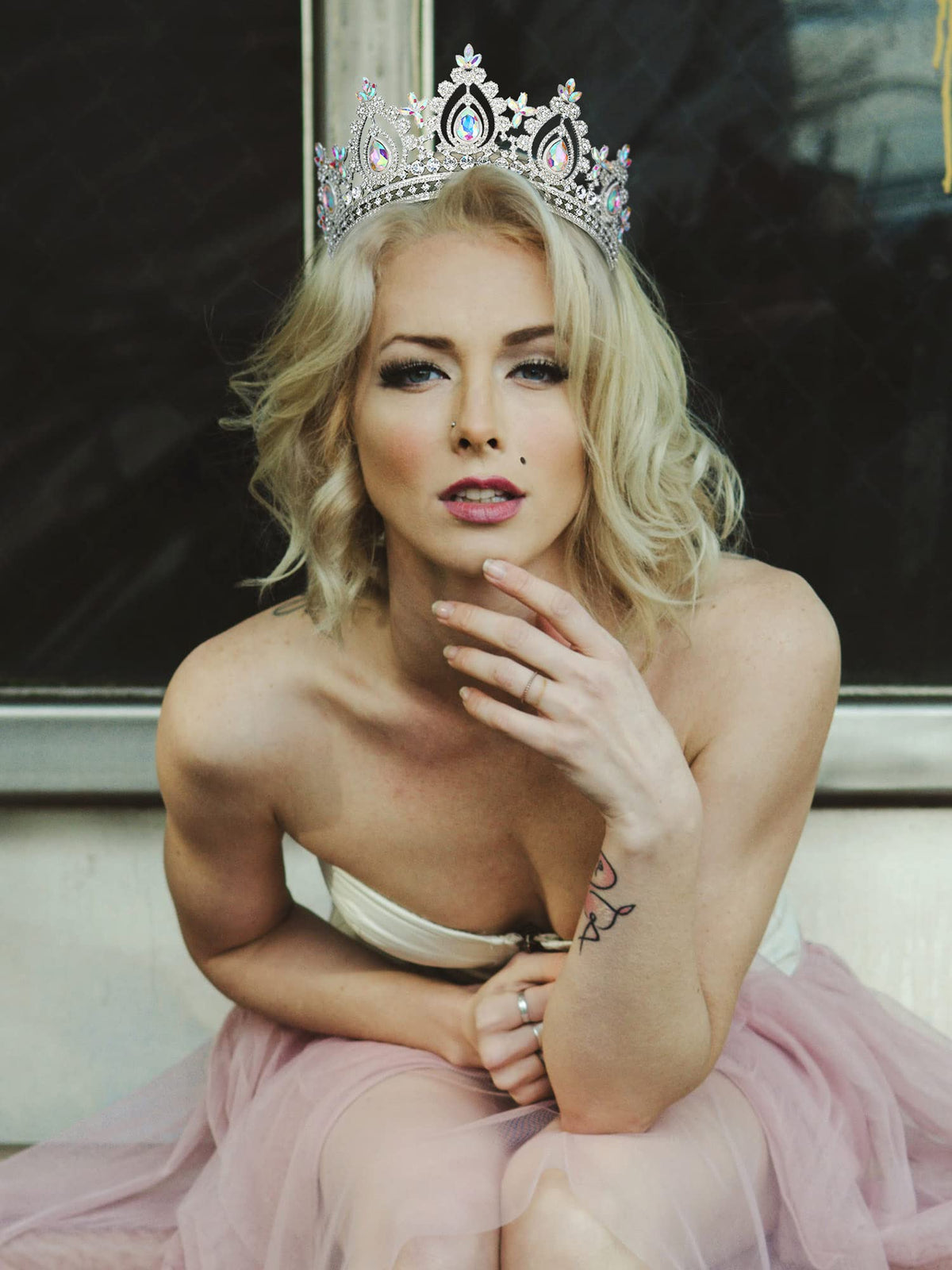 SWEETV sparkling tiara headpiece adds elegance for wedding celebrations