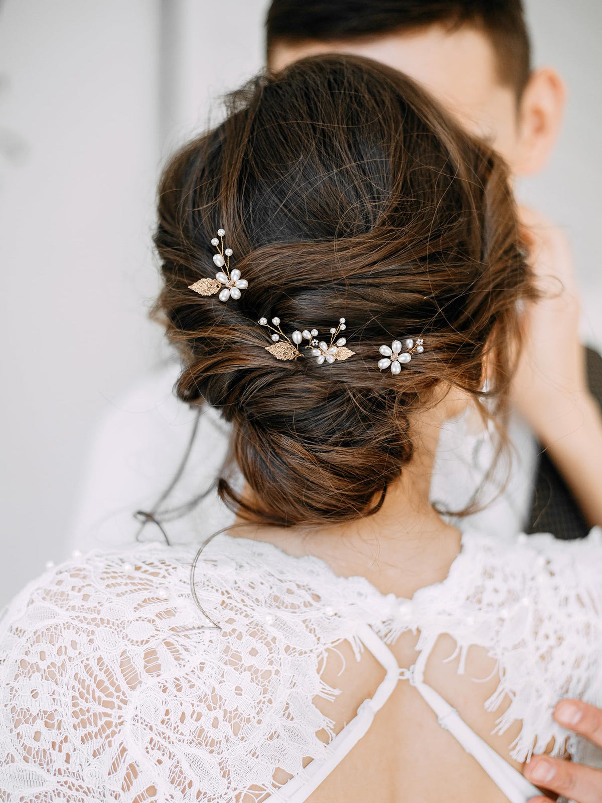 SweetV pearl and leaf hair pin featuring rhinestones for a radiant bridal look