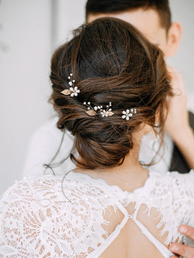 SweetV pearl and leaf hair pin featuring rhinestones for a radiant bridal look