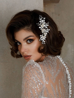 SWEETV comb worn in hair reveals elegant silhouette for bridesmaids