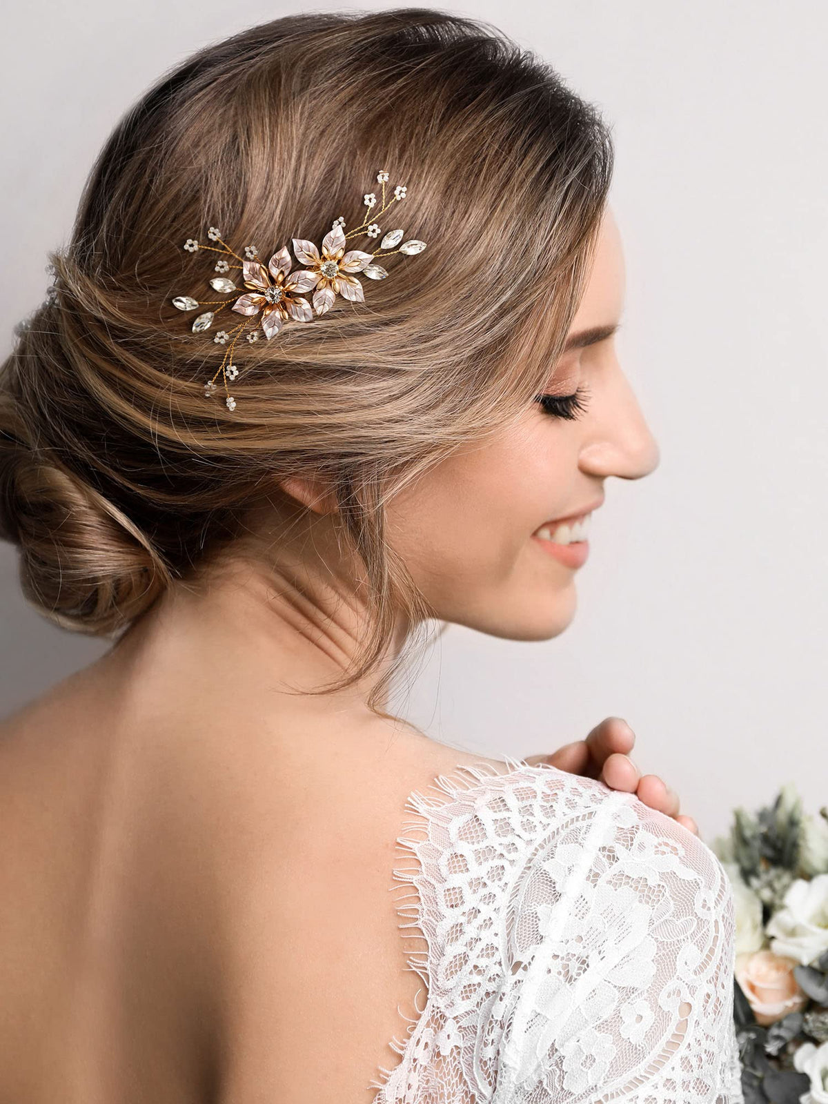 SweetV bendable branch hair clip allows flexible styling for the ceremony.