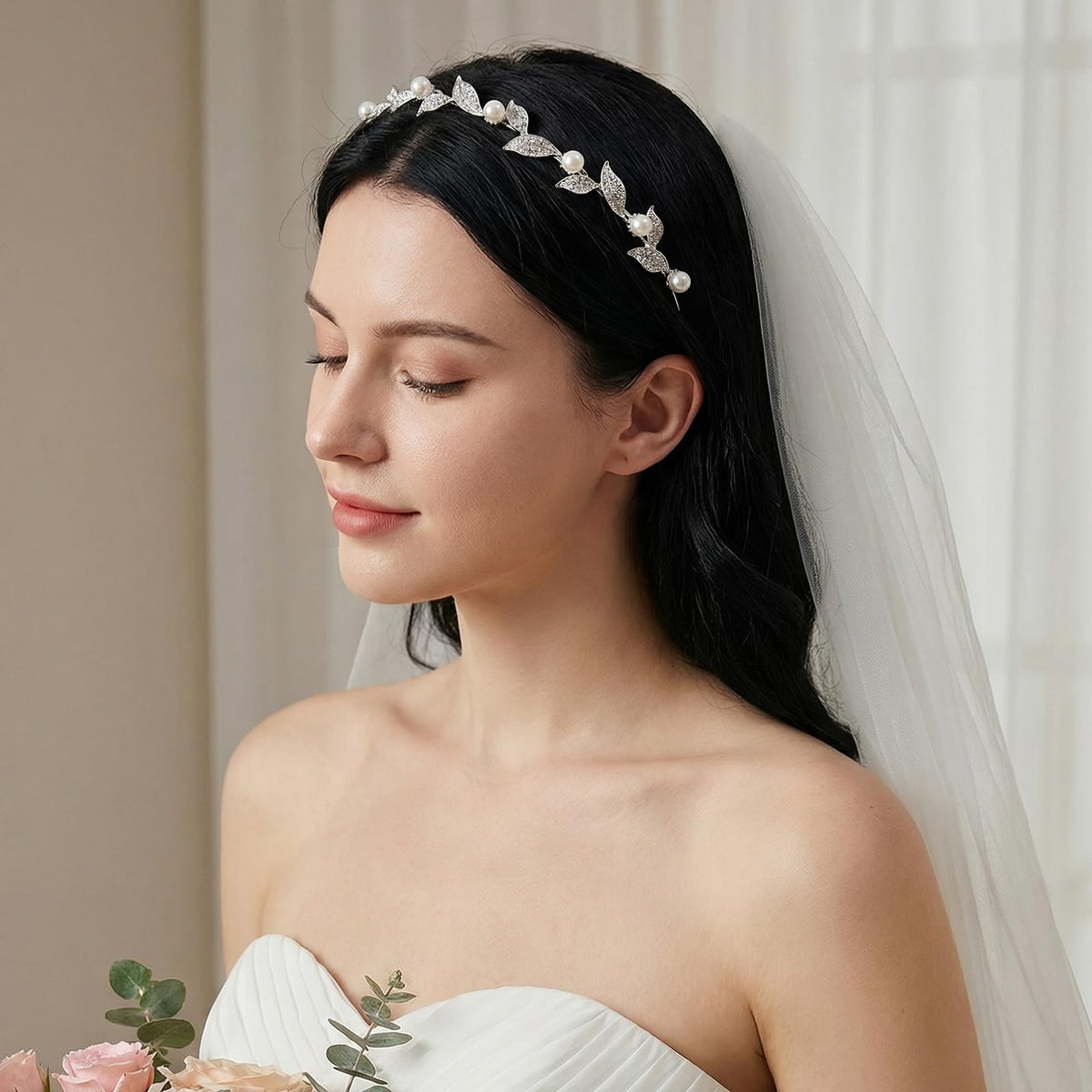 Flexible-fit headband demonstrates comfortable wear for long events.