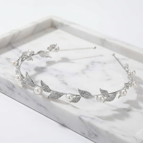 Sweetv lightweight silver-plated alloy materials feel luxurious.