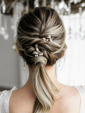 SweetV wedding hair accessory gift box ready for gifting on special occasions.