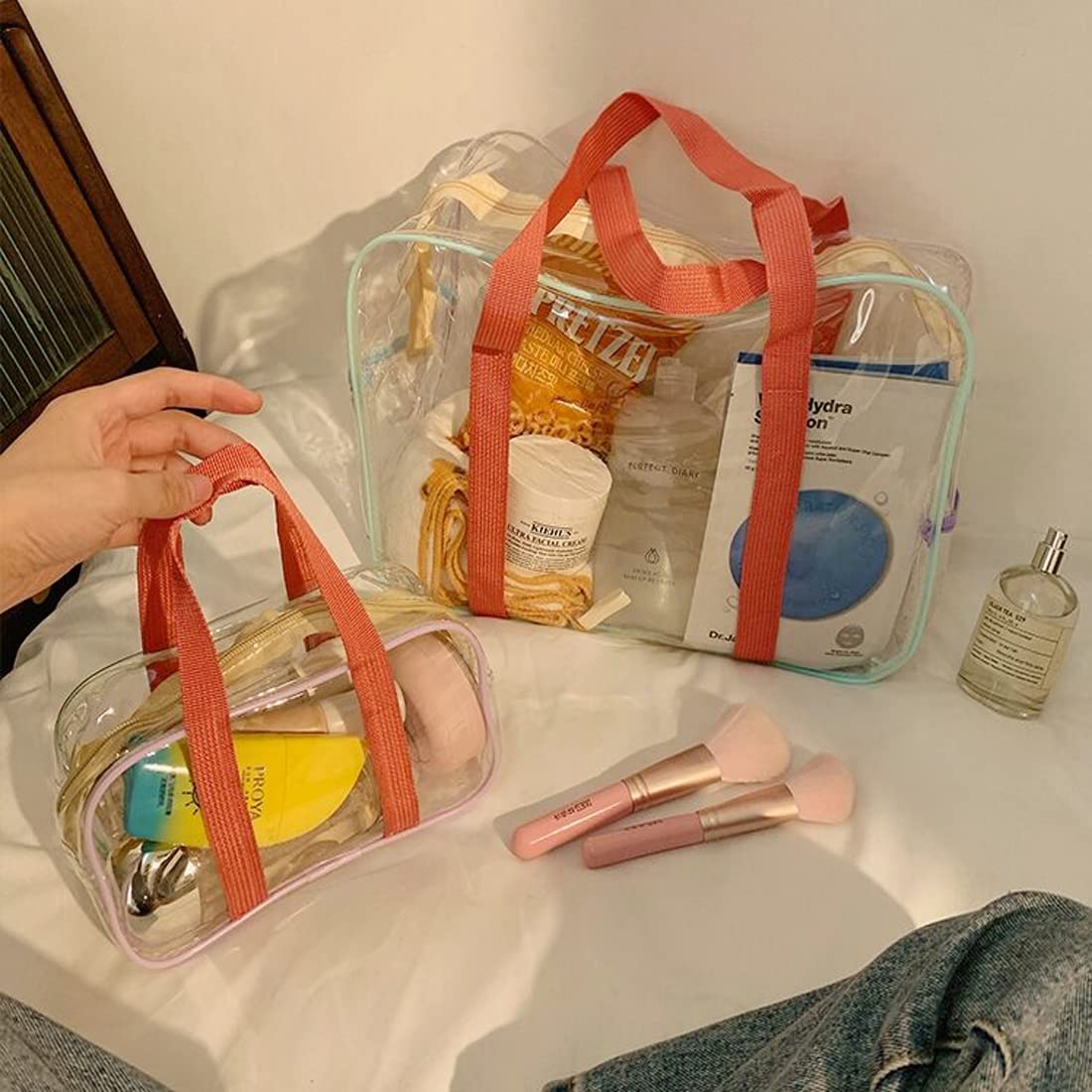 SxoSyo spacious interior fits daily cosmetics and travel essentials.