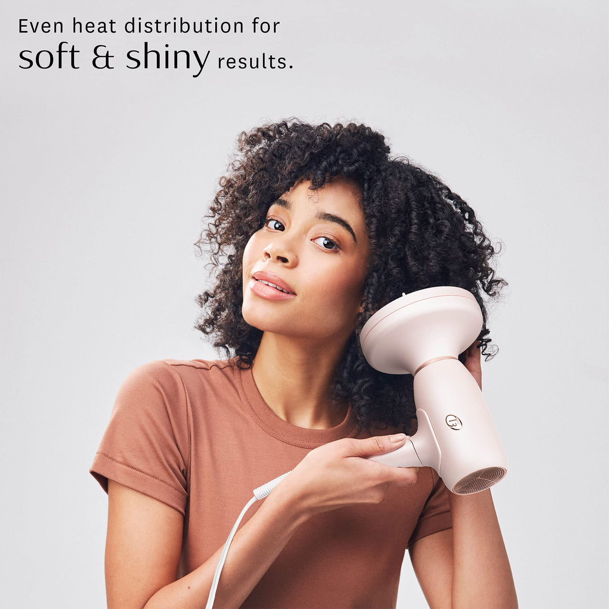 T3 Afar Diffuser compatible with the T3 Afar dryer for seamless styling.