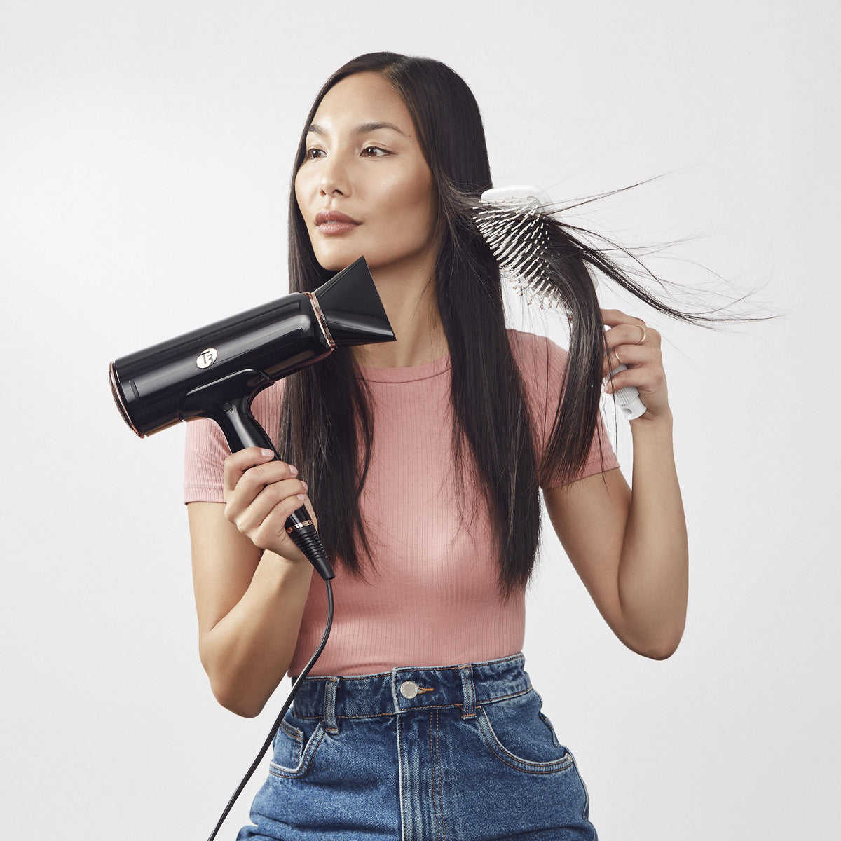 T3 Smooth Paddle Brush suitable for all hair lengths and types