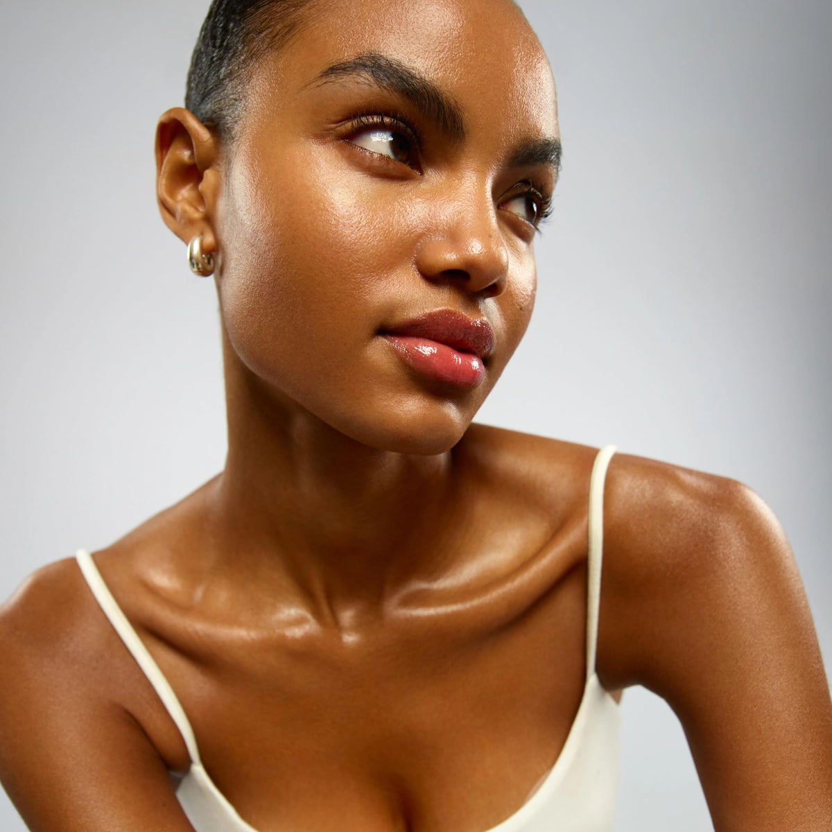 Tan-Luxe Super Glow absorption texture illustrating quick sink-in
