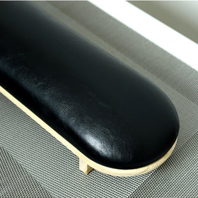TANG SONG sponge cushion close-up, soft feel and easy cleaning.