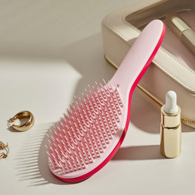 Tangle Teezer Ultimate Styler suits all hair types for daily routines.