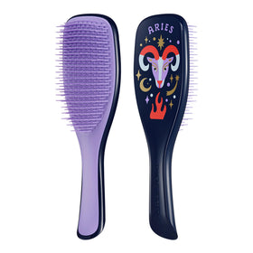 Shower-ready brush for even application of masks and conditioning treatments