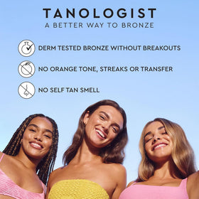 Tanologist contoured Kabuki brush delivers streak-free, blended coverage.