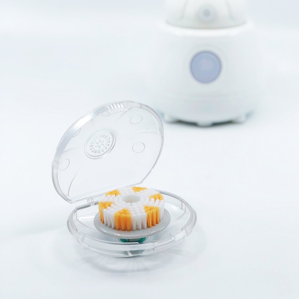 TAO Clean Replacement Head packaging shows three-month replacement reminder