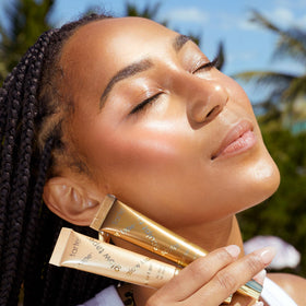 tarte Glow Tape Highlighter vegan cruelty-free formula respects sensitive skin.