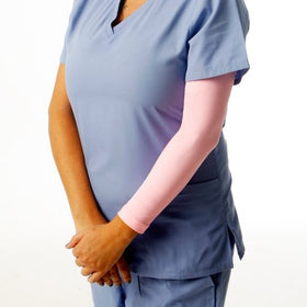 Tat2X no-logo sleeve provides a discreet, professional look.
