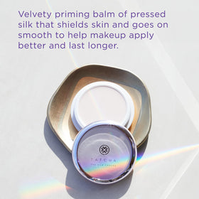 Tatcha Silk Canvas bottle 20 g, ideal for travel and daily priming.