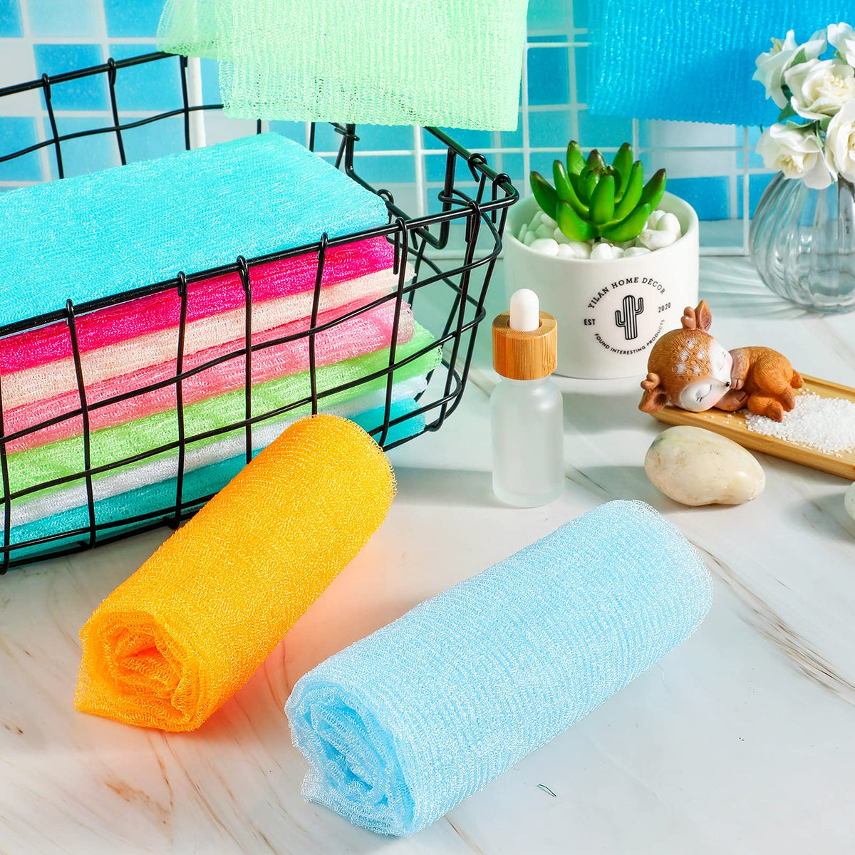 Tatuo 12-piece exfoliating towel set with color variety for the family.