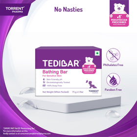 TEDIBAR bathing bar used on a baby's hands during bath
