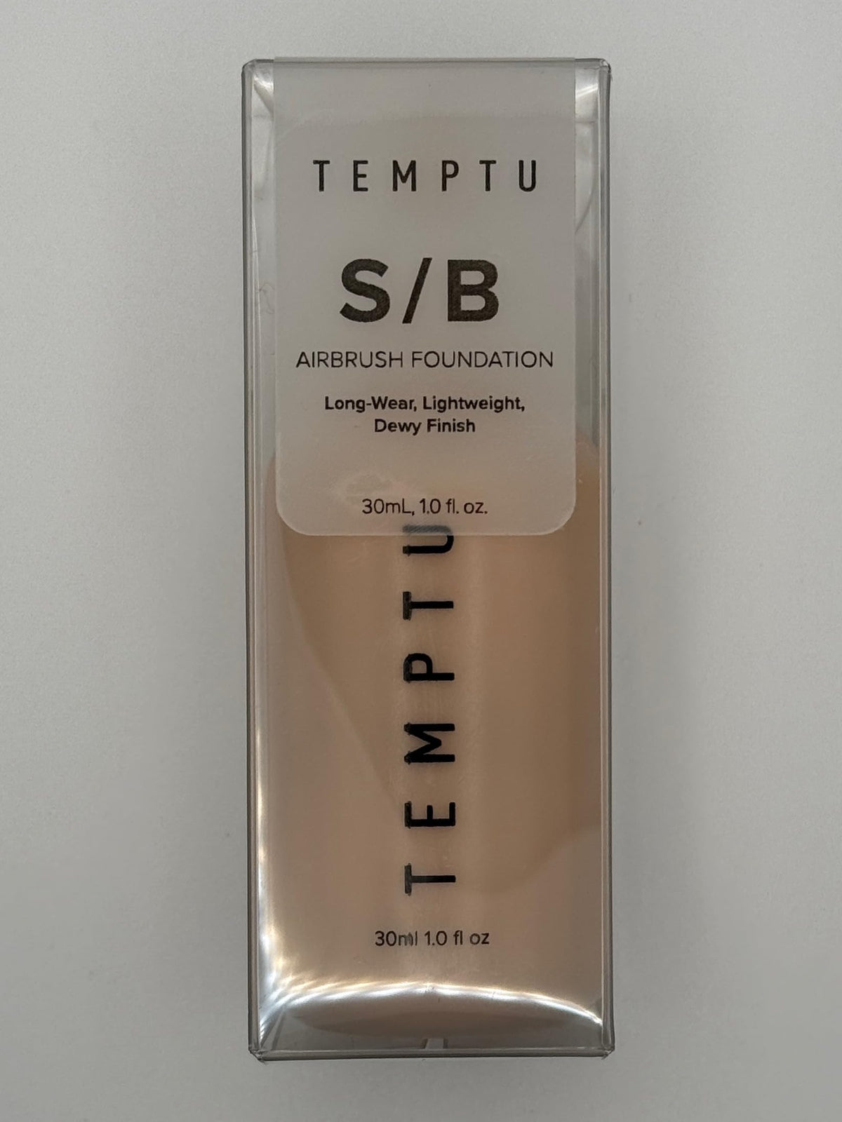 TEMPTU S/B foundation provides long wear suitable for all-day use.
