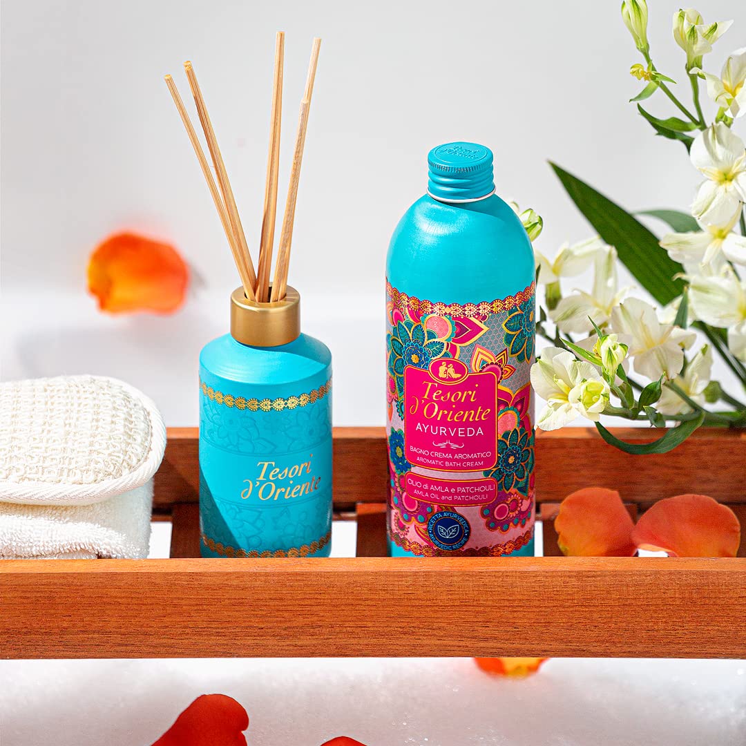 Neem oil in Tesori d’Oriente bath blends for skin balance.