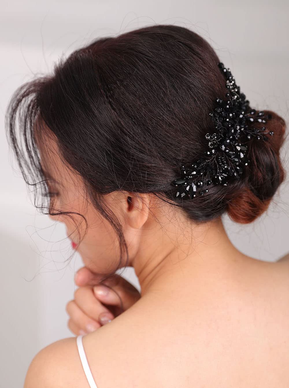 Teyglen crystal hair comb for bridal hairstyle and photoshoots