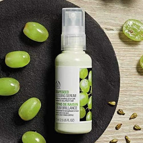 The Body Shop Grapeseed Glossing Serum on hair delivers radiant shine