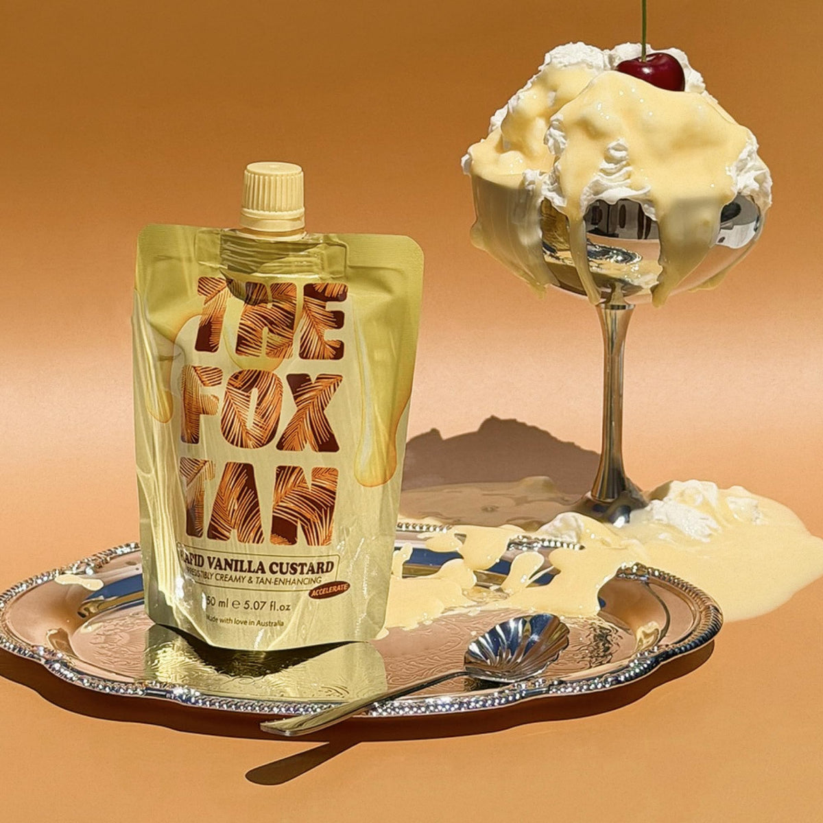 The Fox Tan Rapid Vanilla Custard under UV light indicates indoor tanning compatibility for deeper melanin.