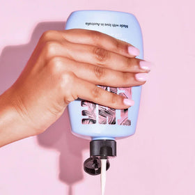 The Fox Tan Sun Tan Sealer texture close-up shows moisturizing formula.