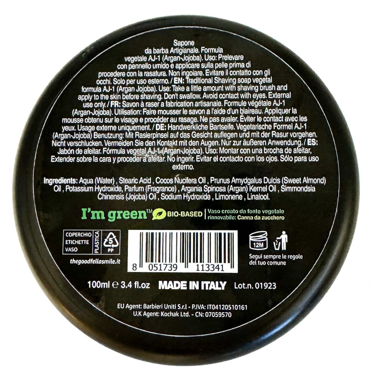 The Goodfellas' Smile SOLO bowl of rich lather ready for a smooth shave.