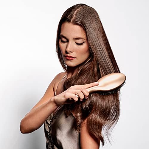 The Hair Edit Finish & Shine ball-tipped nylon pins detangle softly.