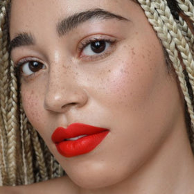 Jojoba oil and vitamin E infusion supports lip comfort.