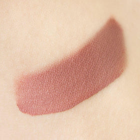 theBalm Meet Matt(e) Hughes Sincere matte finish delivers a velvety, non-glossy look