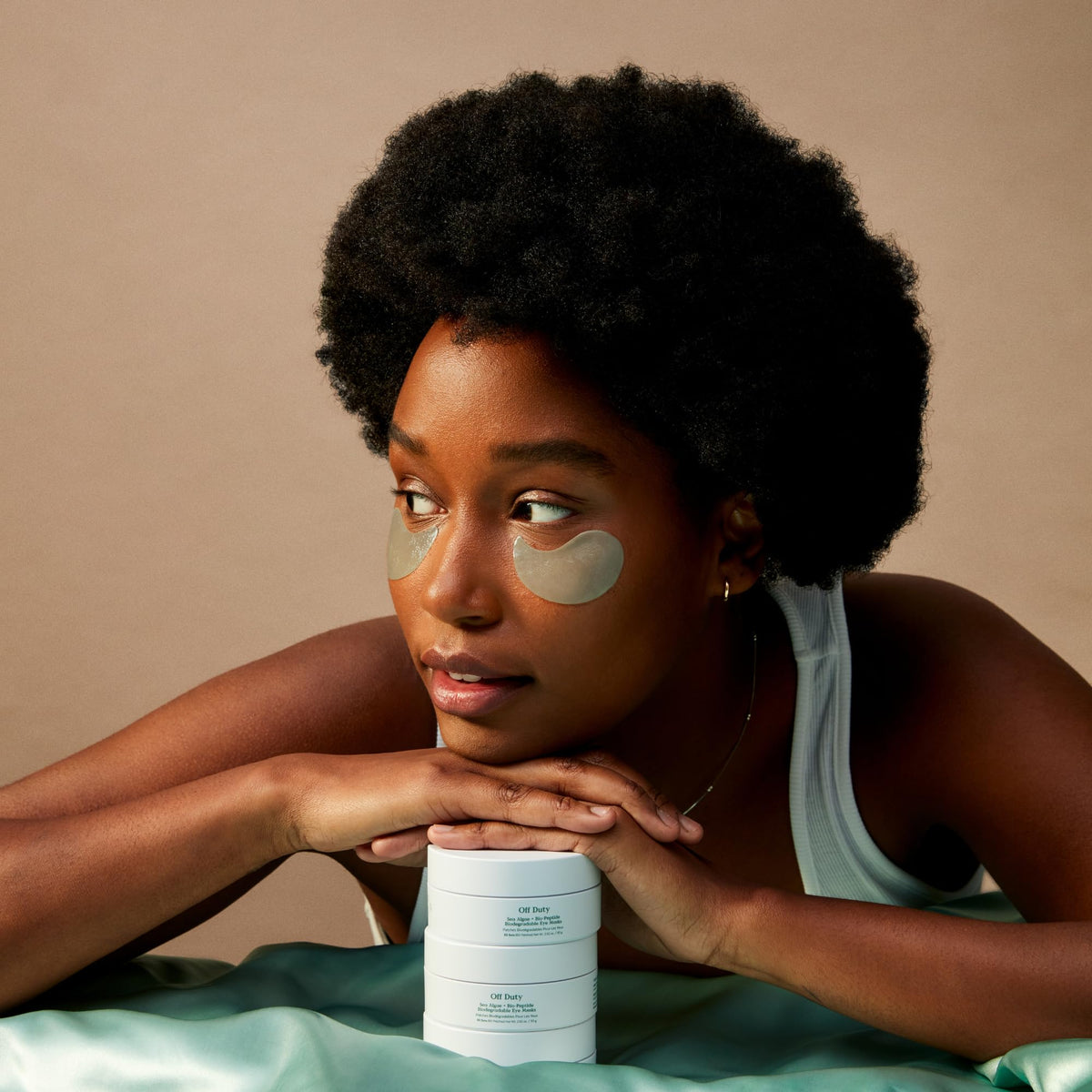 Three Ships OffDuty neem flower ingredient highlights protection from external stressors.