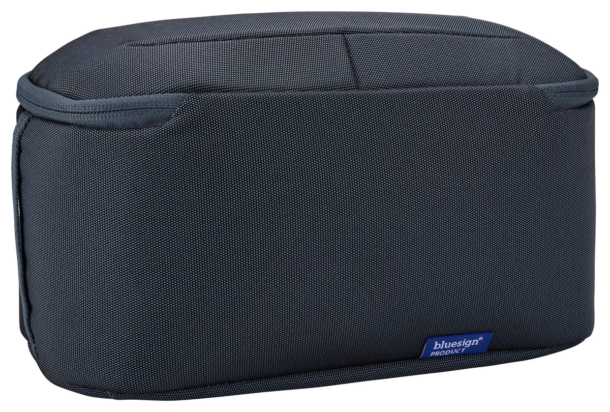 Thule Subterra 2 interior with TPU coating for easy wipe-clean.