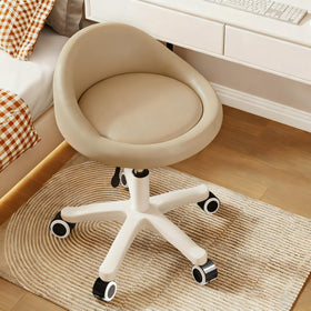 Timbertouch rolling stool with ergonomic swivel seat for all-day comfort at work.