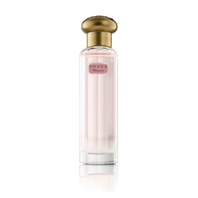 Tocca Cleopatra bottle closeup highlighting glass and warm tones for gifting.
