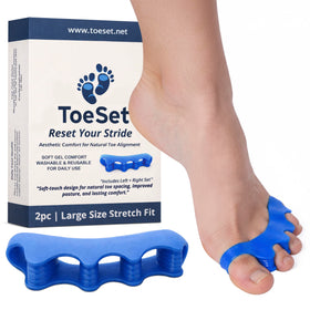  ToeSet on foot during daily activity showcases all-day comfort.