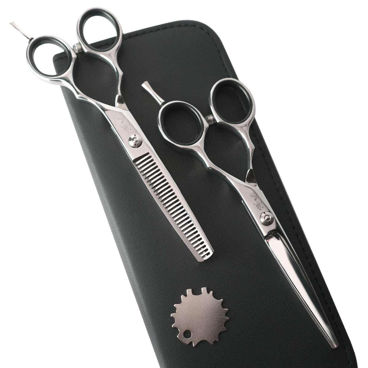 Tokko Ronin 6.5-inch cutting shear for precise professional cuts.