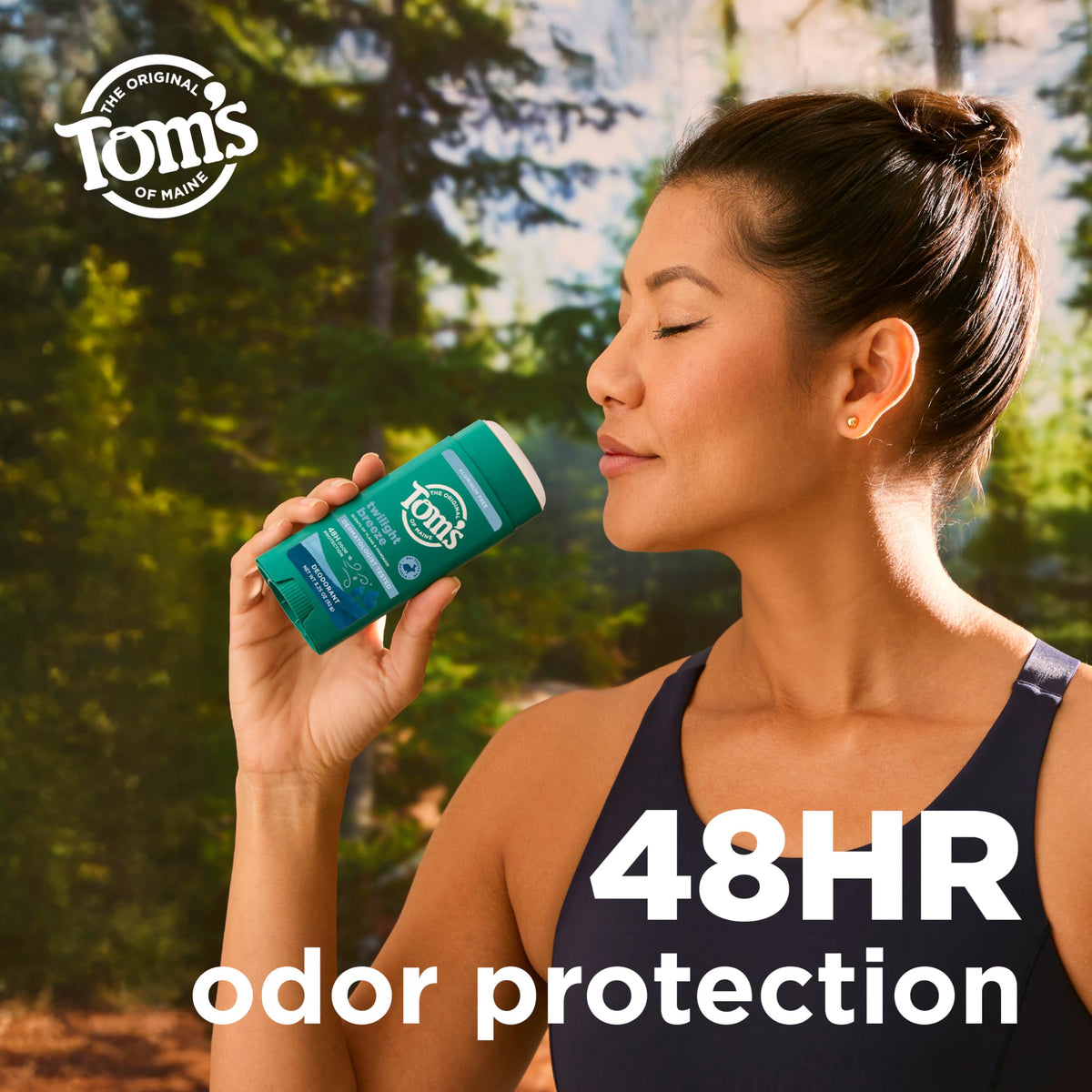 Smooth glide application helps you feel fresh with no visible residue.