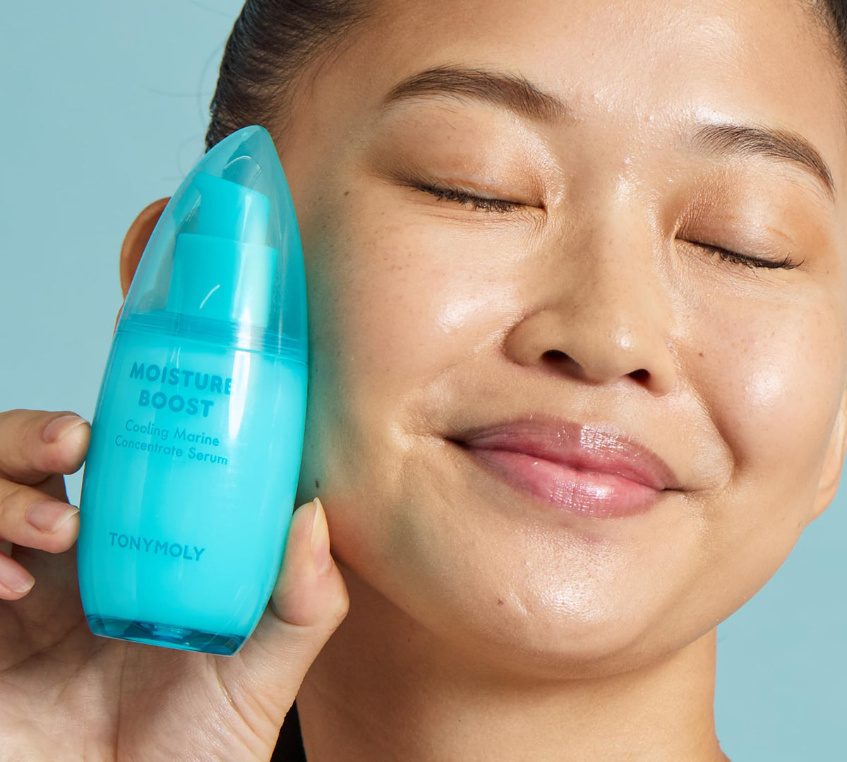 TONYMOLY Moisture Boost serum-ingredients-chlorella spotlights key marine actives.