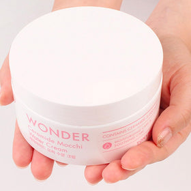 TONYMOLY Wonder Ceramide Mochi texture close-up, creamy and quickly absorbed
