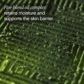 Willow bark extract soothes irritated skin for calm relief.