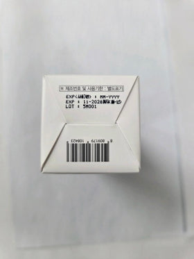 Dermatologist-tested badge indicates low irritation and broad safety for diverse skin types.