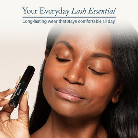 Toups & Co Long Lash Mascara in black provides bold, defined lashes.