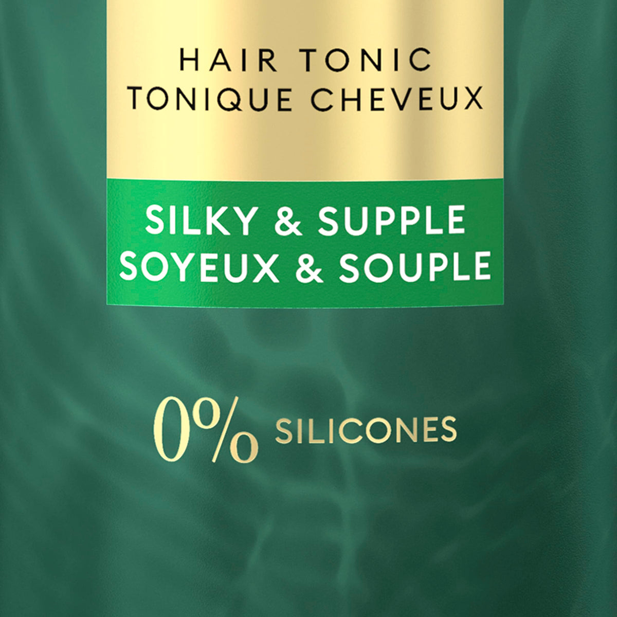 Finished hairstyle with healthy shine from the TRESemmé tonic.