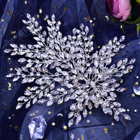 TRiXY bridal hair piece shows crystal details for secure, comfortable wear