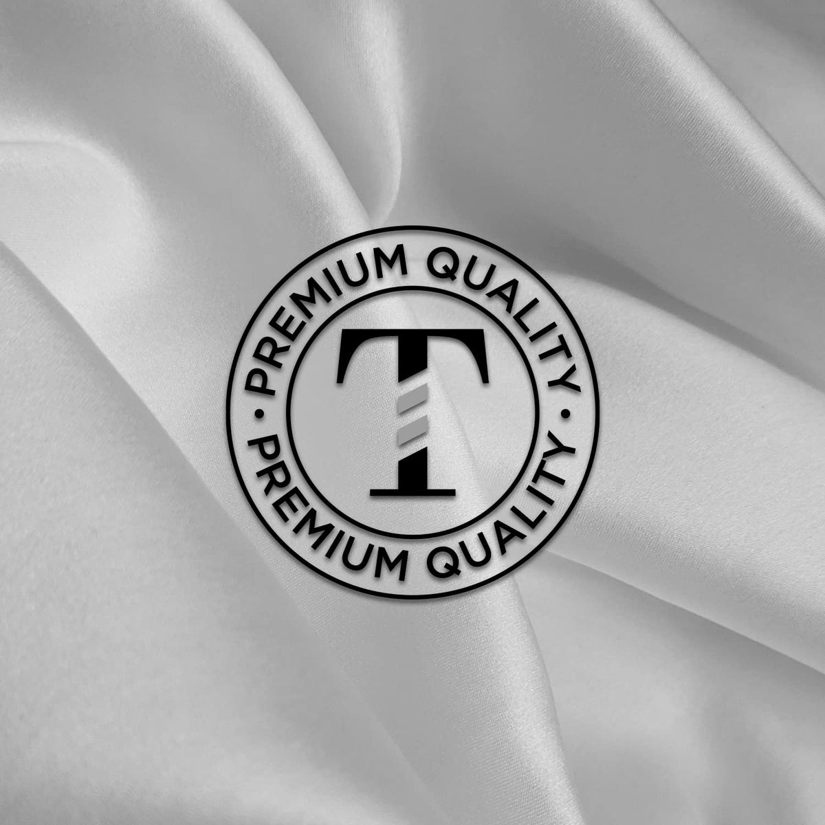 TRU BARBER cape is easy to clean and air dry after service.